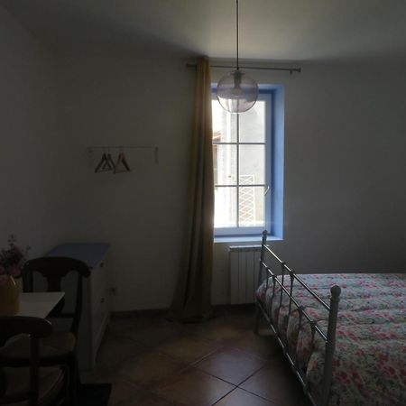 Auberge De La Petite Casserole Revest-des-Brousses ภายนอก รูปภาพ